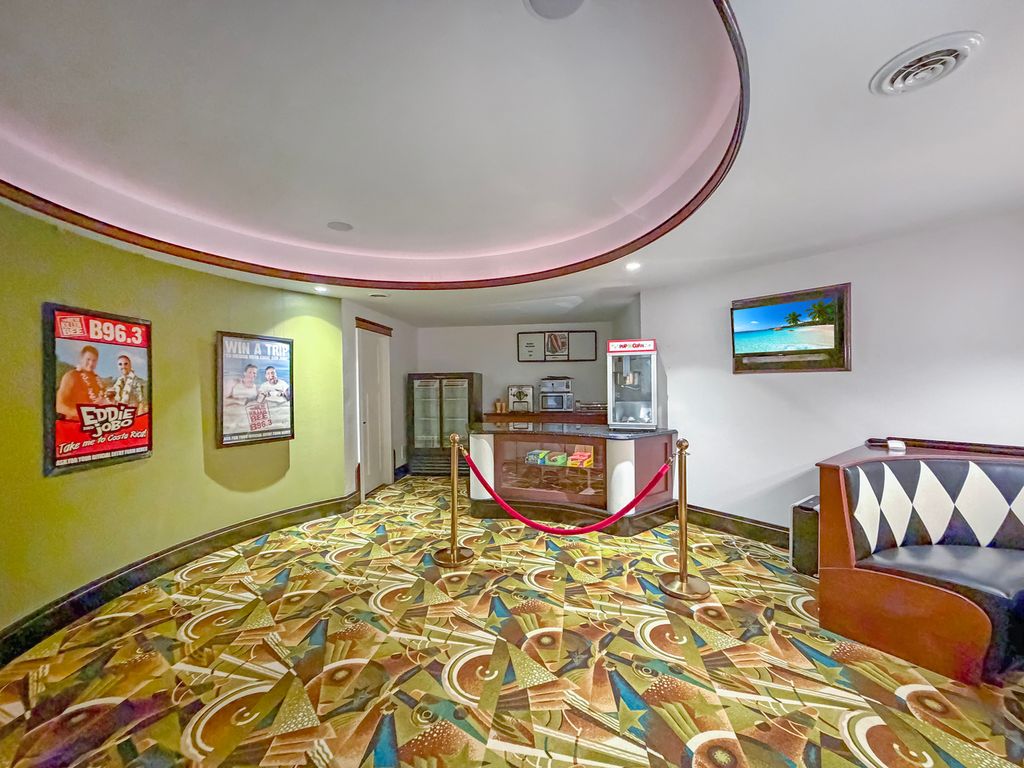 Image 49 of property listing at 1121 Lawn Place, Freeport, IL 61032