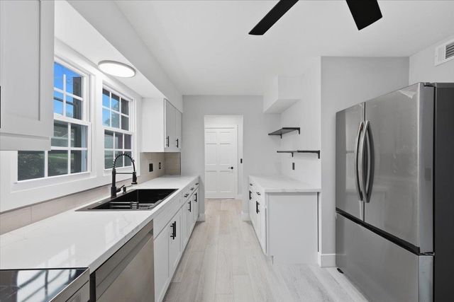 47 Summercreek Drive, Spartanburg, SC 29307