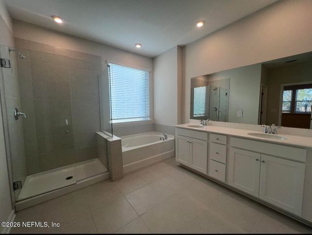 2876 BELLA TERRA Loop, Green Cove Springs, FL 32043