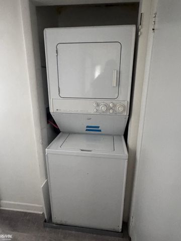 1719 Saint Clair River Drive, Algonac, MI 48001