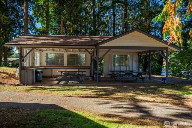 451 SE Alpine Avenue, Shelton, WA 98584