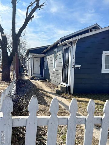 2032 Milan Avenue, Madison, IL 62060