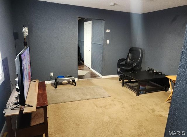 2032 Milan Avenue, Madison, IL 62060