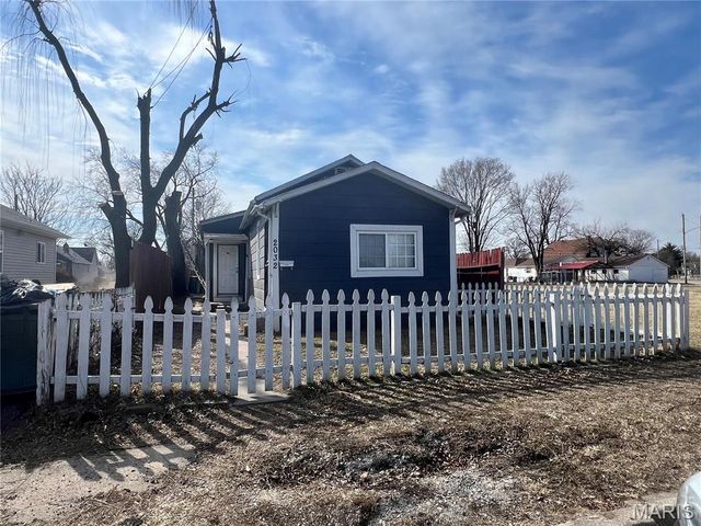 2032 Milan Avenue, Madison, IL 62060