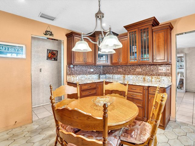 8991 SW 49th Street, Cooper City, FL 33328