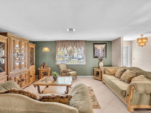 8991 SW 49th Street, Cooper City, FL 33328