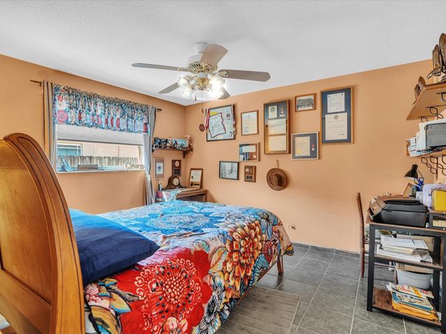 8991 SW 49th Street, Cooper City, FL 33328