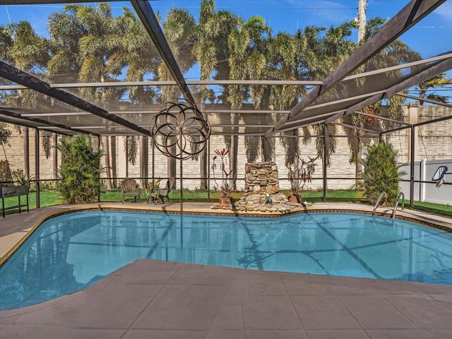 8991 SW 49th Street, Cooper City, FL 33328