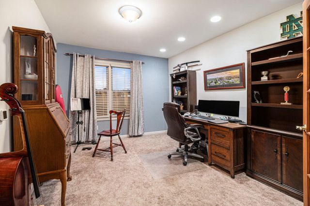 2122 Teakwood Circle, Highland, IN 46322