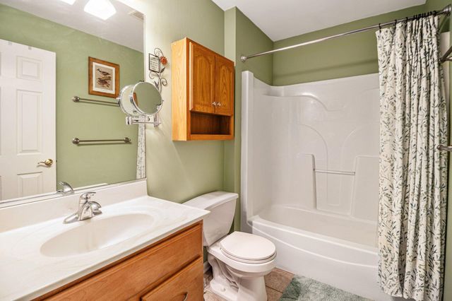 2122 Teakwood Circle, Highland, IN 46322