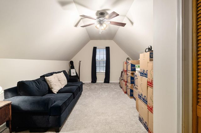 2122 Teakwood Circle, Highland, IN 46322