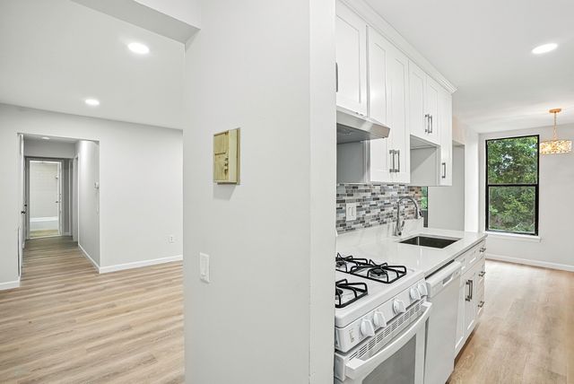 2 Shrewsbury Green Dr J, Shrewsbury, MA 01545