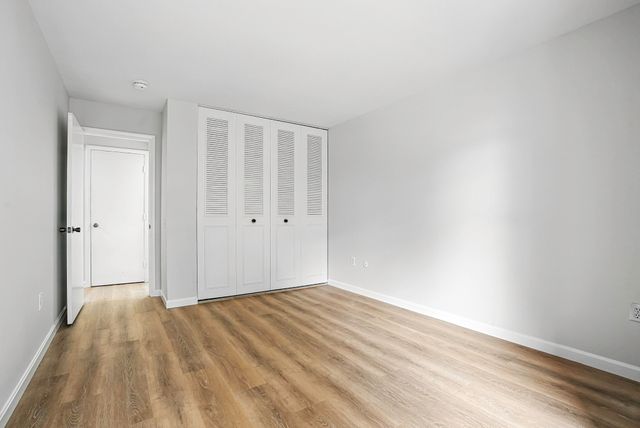 2 Shrewsbury Green Dr J, Shrewsbury, MA 01545