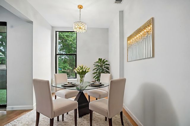 2 Shrewsbury Green Dr J, Shrewsbury, MA 01545