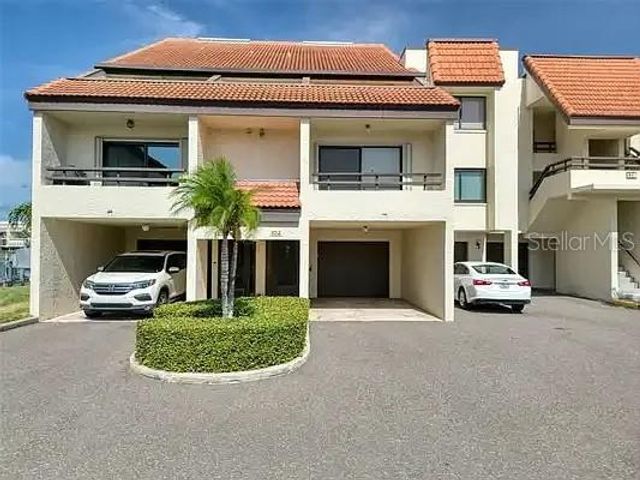 113 1ST STREET E 103, Tierra Verde, FL 33715