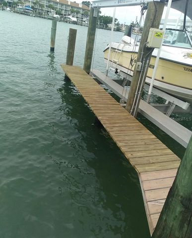 113 1ST STREET E 103, Tierra Verde, FL 33715