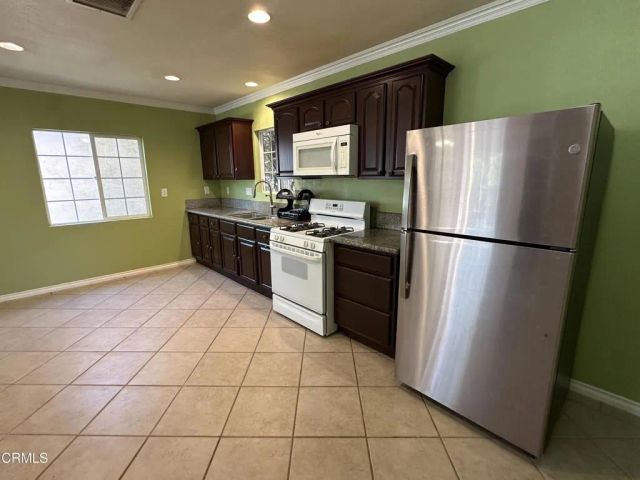 9710 Kester Avenue, Los Angeles, CA 91343