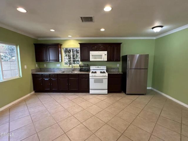 9710 Kester Avenue, Los Angeles, CA 91343