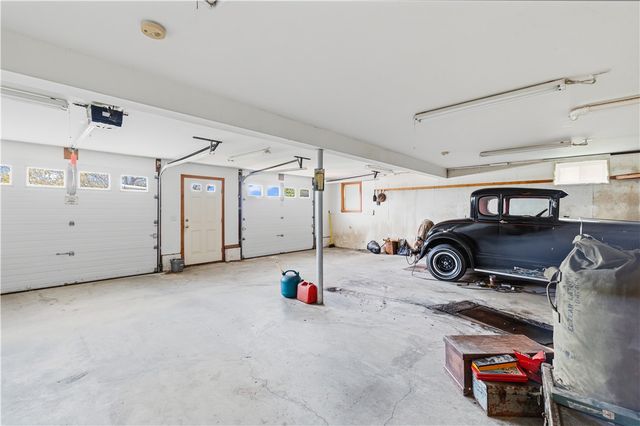 400 Sampson Street, Fall River, MA 02724