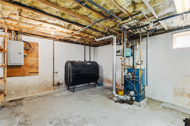 400 Sampson Street, Fall River, MA 02724
