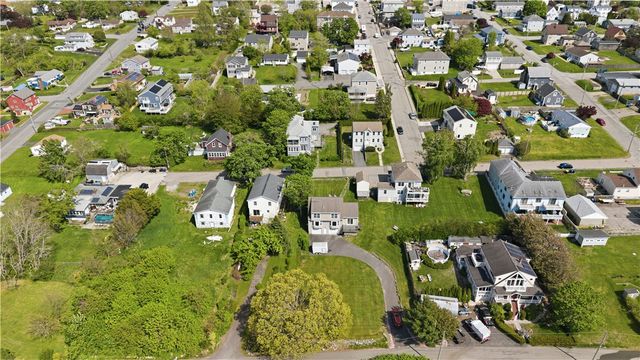 400 Sampson Street, Fall River, MA 02724