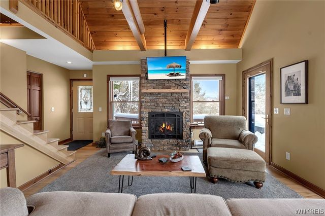 1013 Eagle Drive, Great Valley, NY 14741