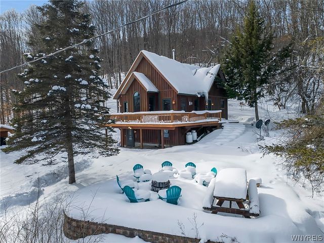 1013 Eagle Drive, Great Valley, NY 14741