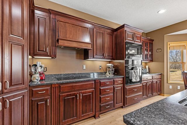 2507 River Road, Marshall, MN 56258