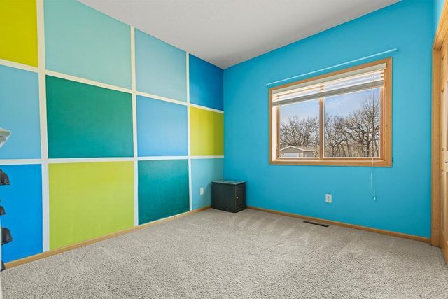 2507 River Road, Marshall, MN 56258