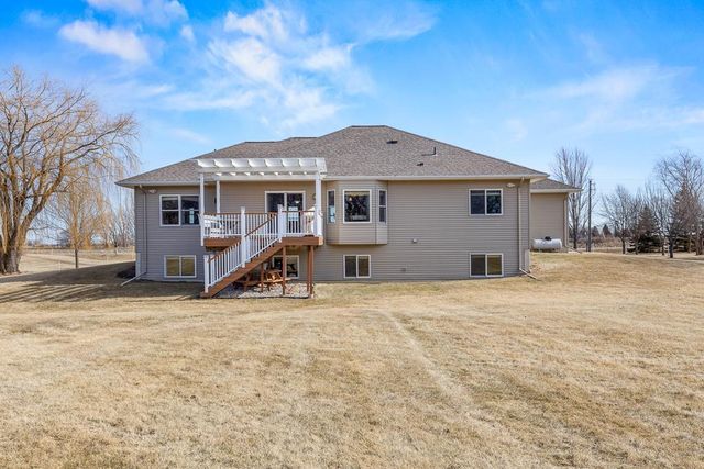 2507 River Road, Marshall, MN 56258