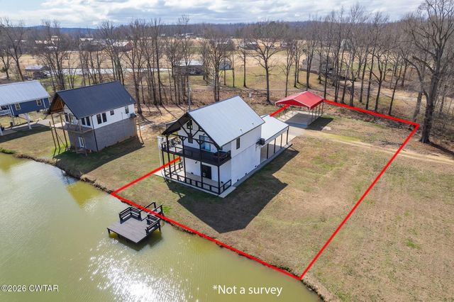 74 Blue Herring Dr, Decaturville, TN 38329