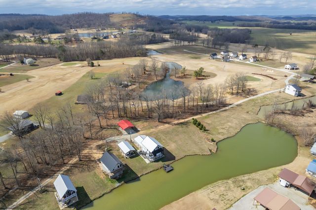 74 Blue Herring Dr, Decaturville, TN 38329