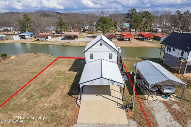 74 Blue Herring Dr, Decaturville, TN 38329