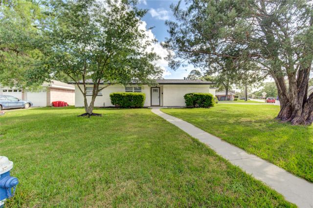 13302 Bretagne Drive, Houston, TX 77015