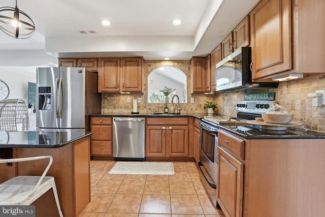 1545 TENNIS CIR, Lansdale, PA 19446