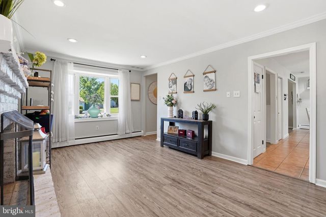 1545 TENNIS CIR, Lansdale, PA 19446