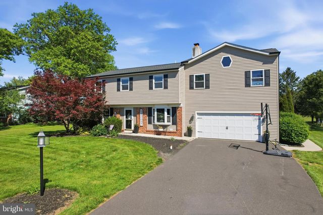 1545 TENNIS CIR, Lansdale, PA 19446