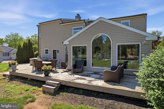 1545 TENNIS CIR, Lansdale, PA 19446