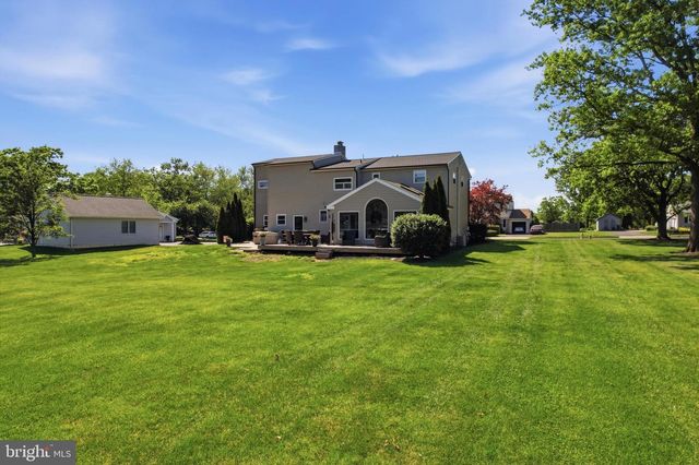 1545 TENNIS CIR, Lansdale, PA 19446