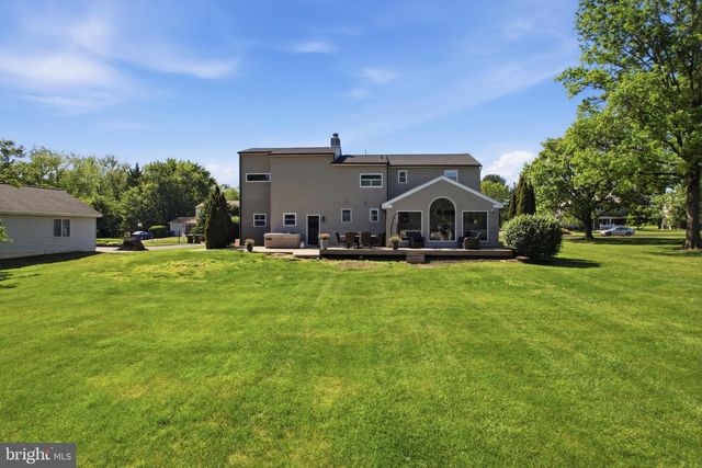 1545 TENNIS CIR, Lansdale, PA 19446