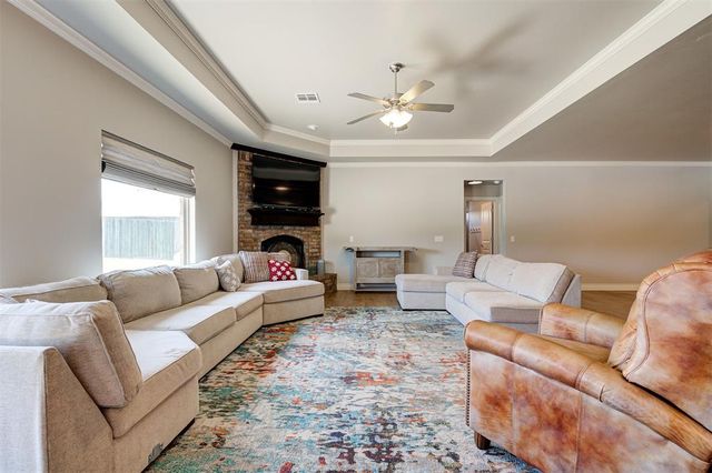 10812 NW 95th Street, Yukon, OK 73099