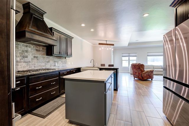 10812 NW 95th Street, Yukon, OK 73099