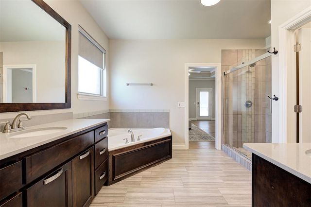 10812 NW 95th Street, Yukon, OK 73099