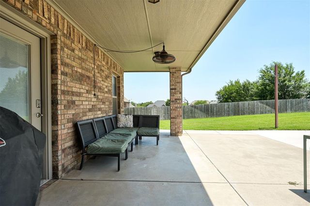 10812 NW 95th Street, Yukon, OK 73099