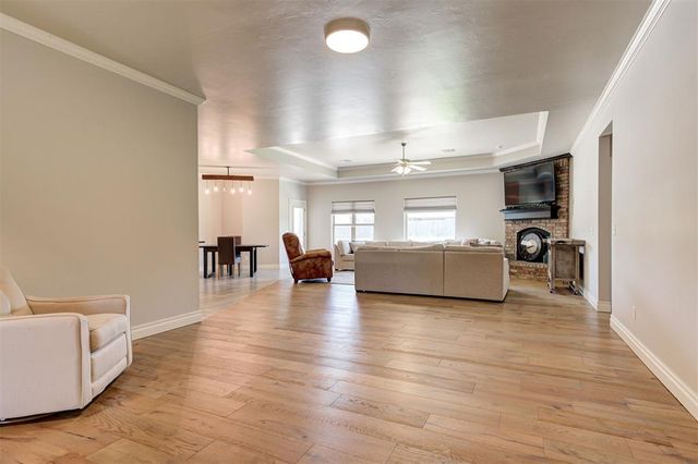 10812 NW 95th Street, Yukon, OK 73099
