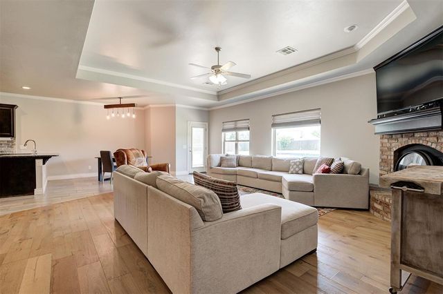 10812 NW 95th Street, Yukon, OK 73099