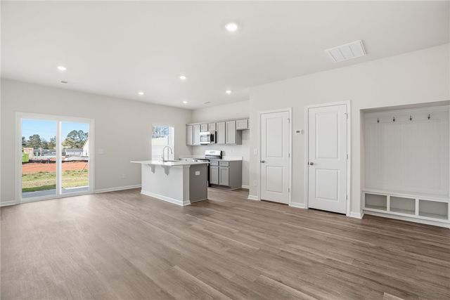 321 Lilac Loop, Greenwood, SC 29646