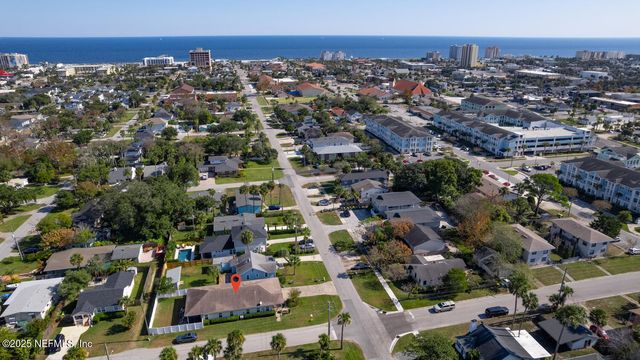 305 9TH Street N, Jacksonville Beach, FL 32250