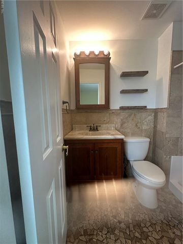 1832 Sydenham TRL, Virginia Beach, VA 23464