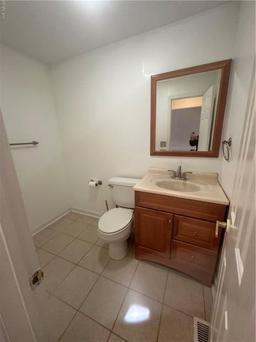 1832 Sydenham TRL, Virginia Beach, VA 23464